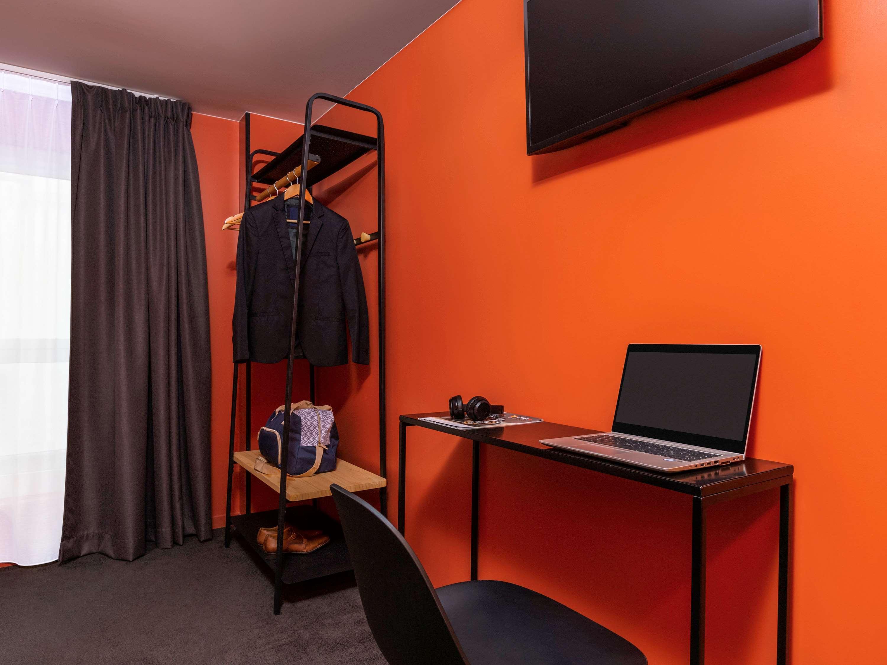 Ibis Styles Gare De L'est Magenta Paris