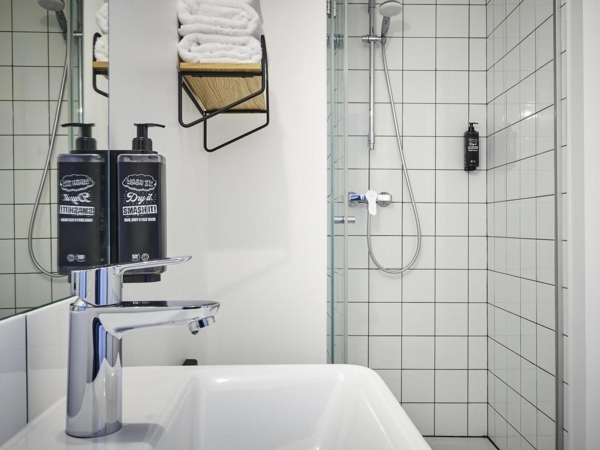 Hotel Ibis Styles Gare De L'est Magenta