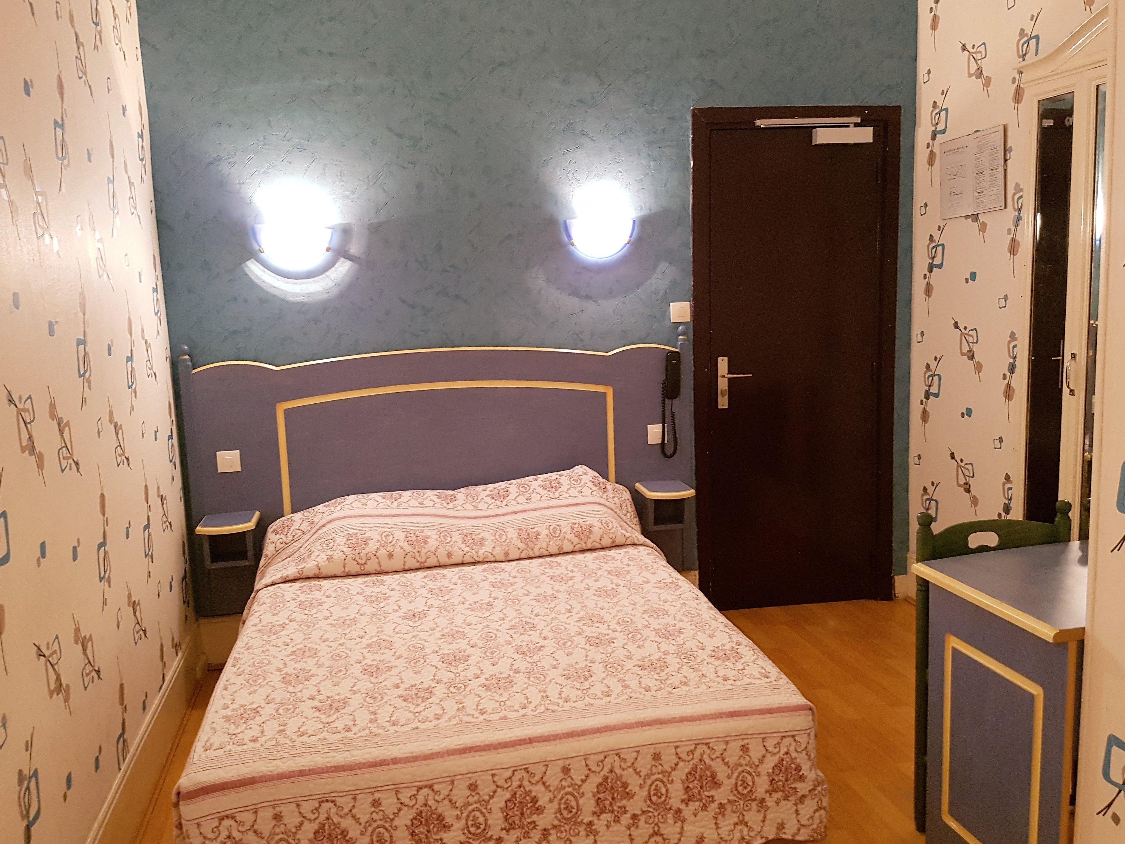 Ibis Styles Gare De L'est Magenta 3*