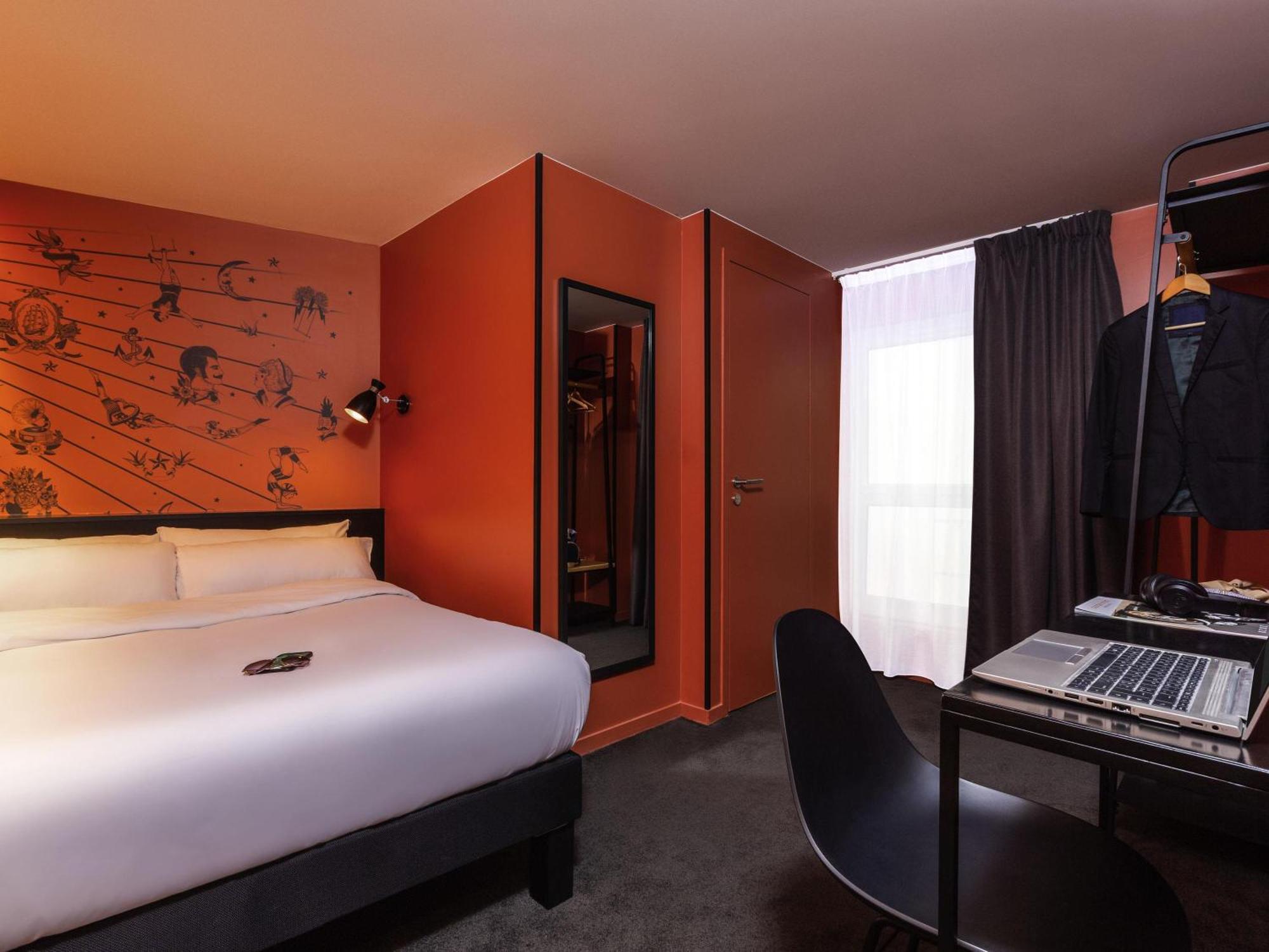 Ibis Styles Gare De L'est Magenta 3*