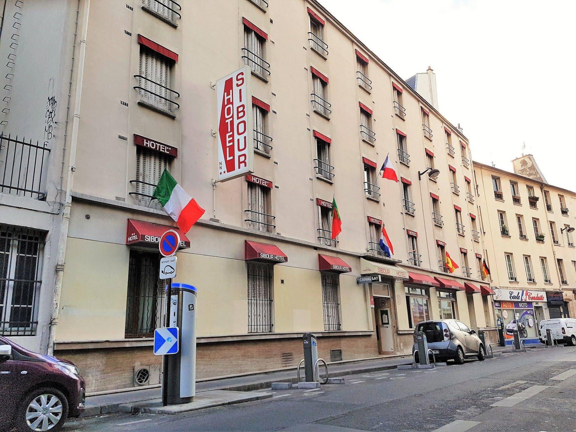 Ibis Styles Gare De L'est Magenta Hotel Parigi