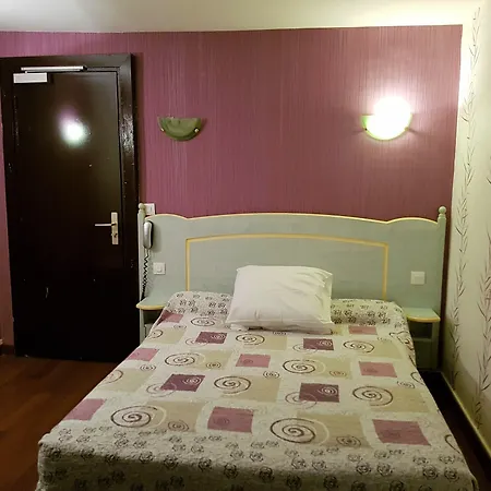 Ibis Styles Gare De L'est Magenta 3* Paris
