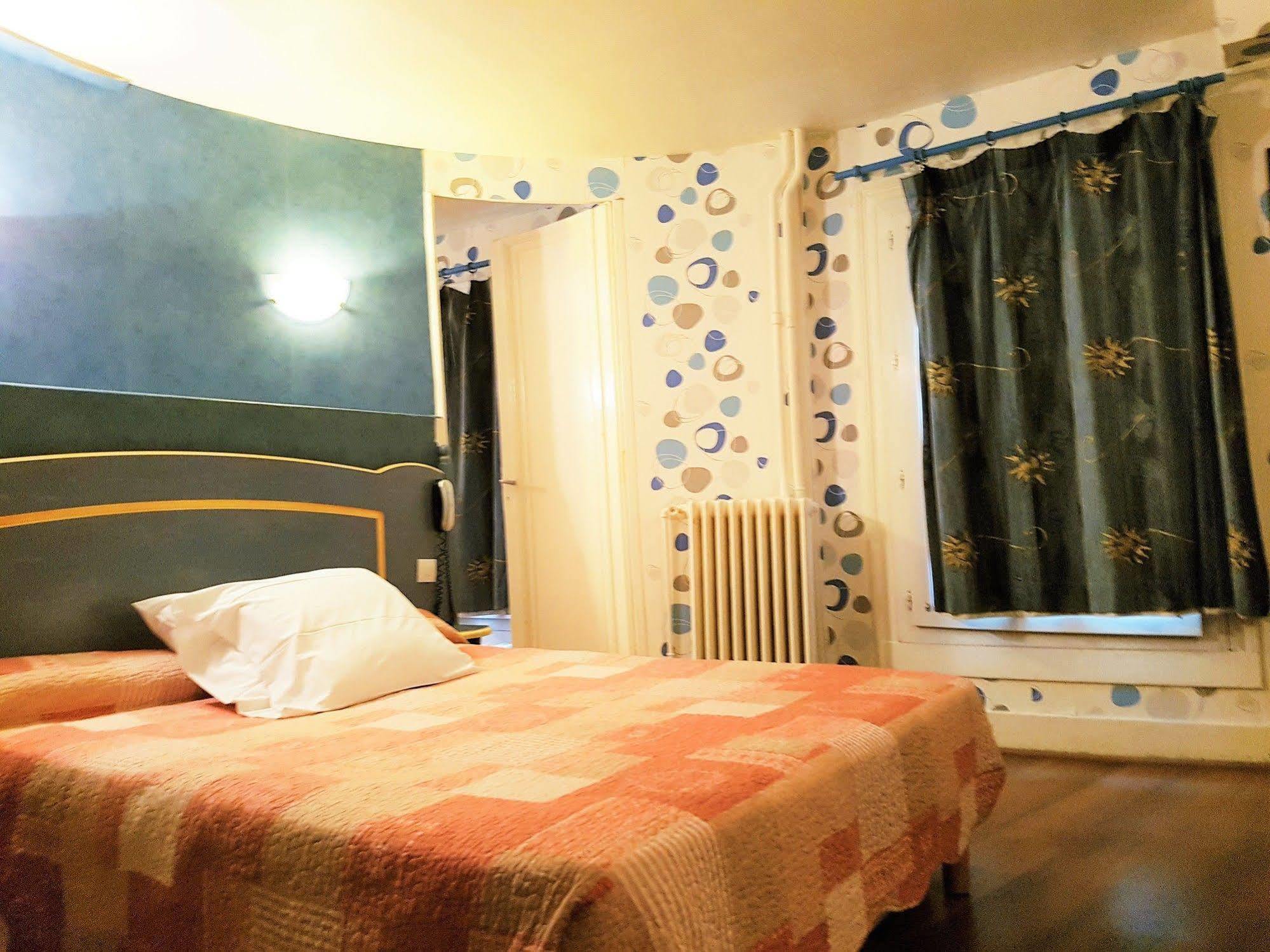 Hotel Ibis Styles Gare De L'est Magenta